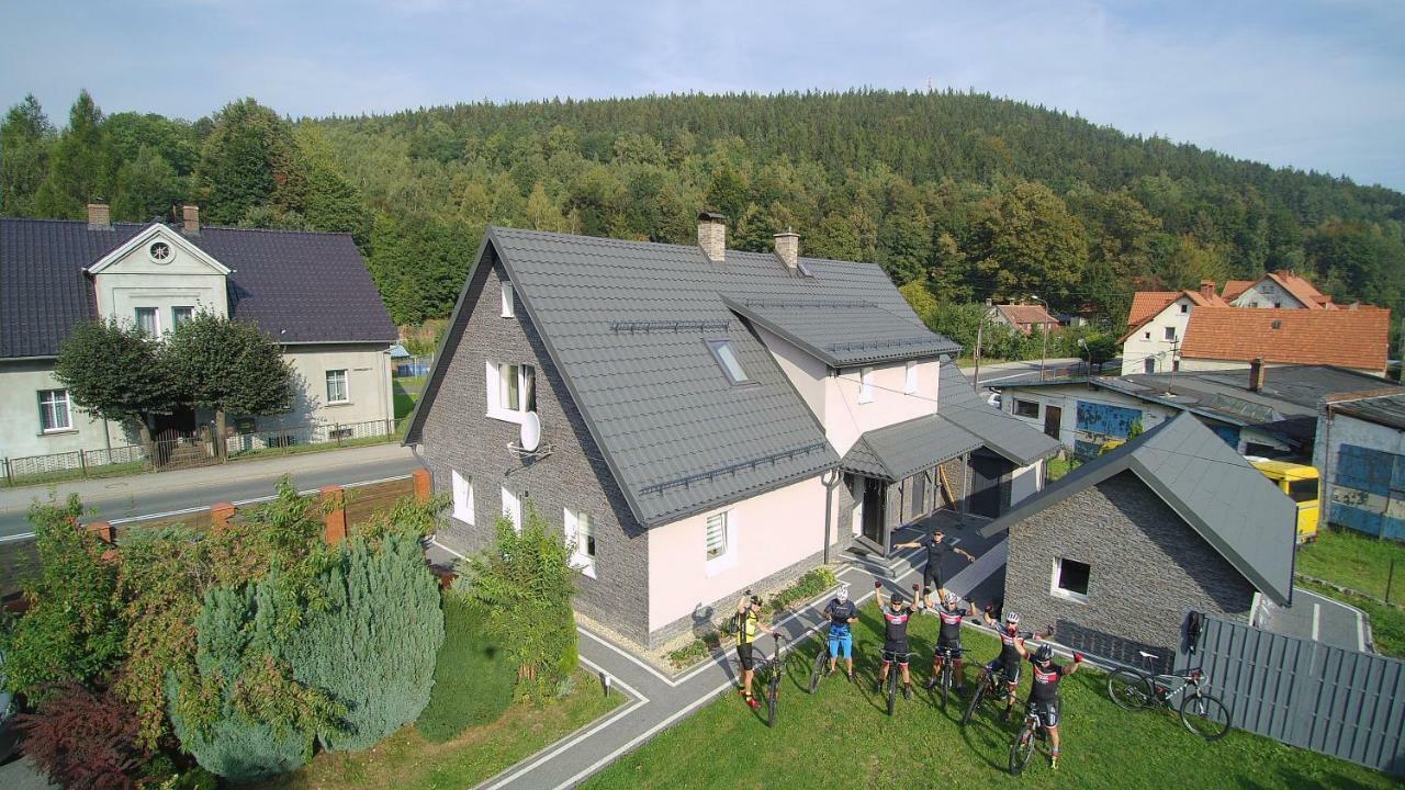 Dom Nad Kwisa Apartment Swieradow-Zdroj Exterior photo